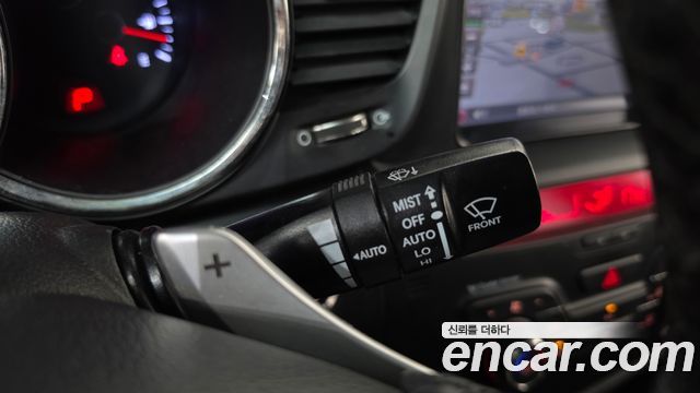 Kia K5 2012 — photo 17