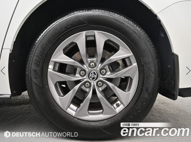 Toyota Sienna 2023 — photo 5