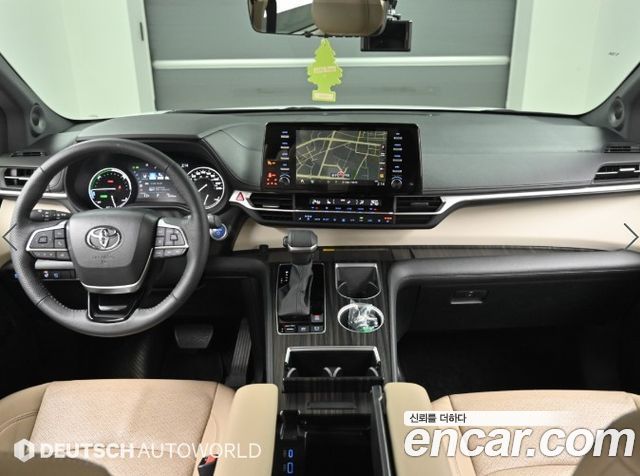 Toyota Sienna 2023 — photo 7