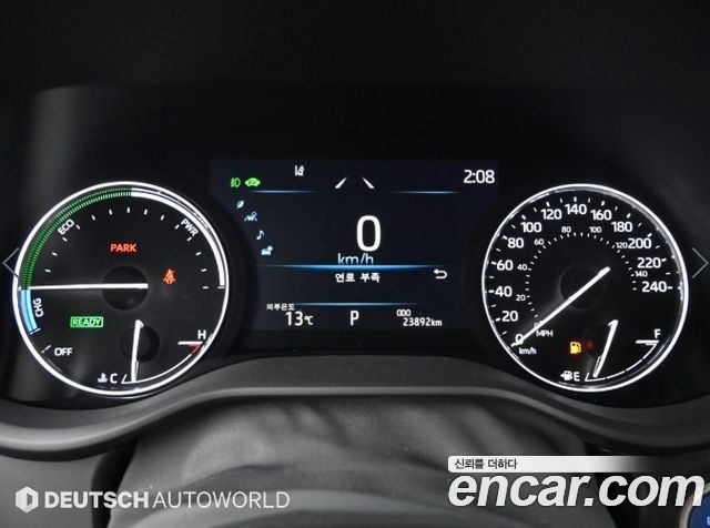 Toyota Sienna 2023 — photo 8