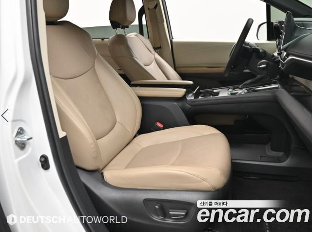 Toyota Sienna 2023 — photo 10