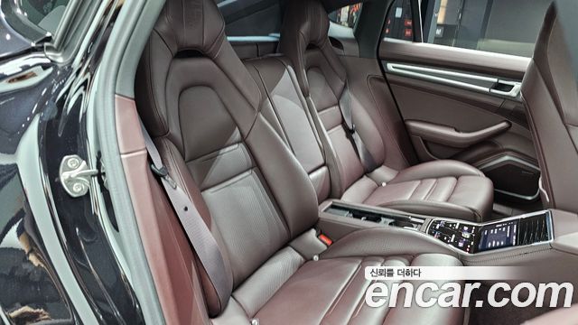 Porsche Panamera 2023 — photo 17