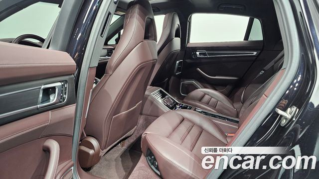Porsche Panamera 2023 — photo 18