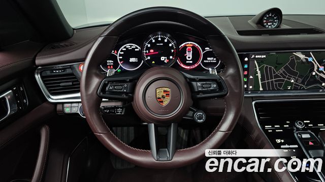 Porsche Panamera 2023 — photo 19