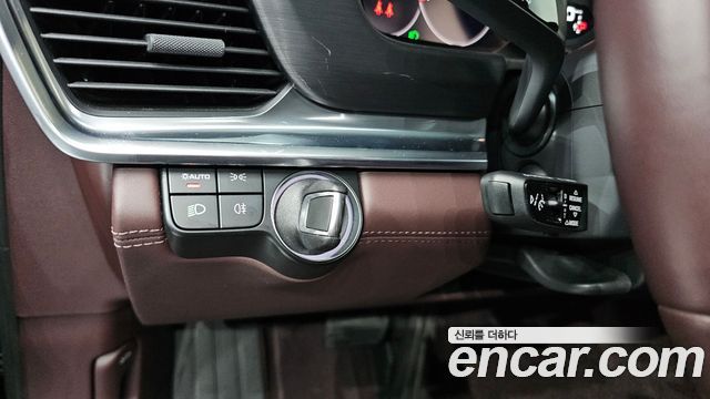 Porsche Panamera 2023 — photo 20