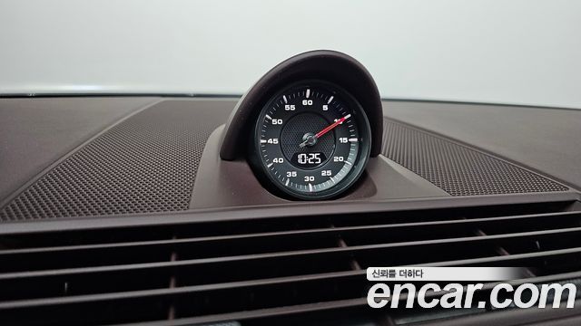 Porsche Panamera 2023 — photo 30