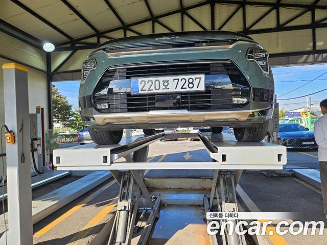 Kia Niro 2024 — photo 1