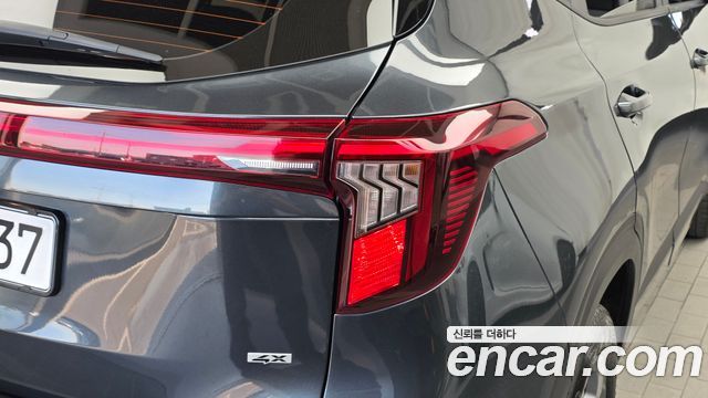 Kia Seltos 2025 — photo 9