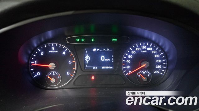 Kia Sorento 2016 — photo 11