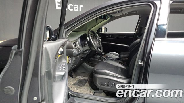 Kia Sorento 2016 — photo 13