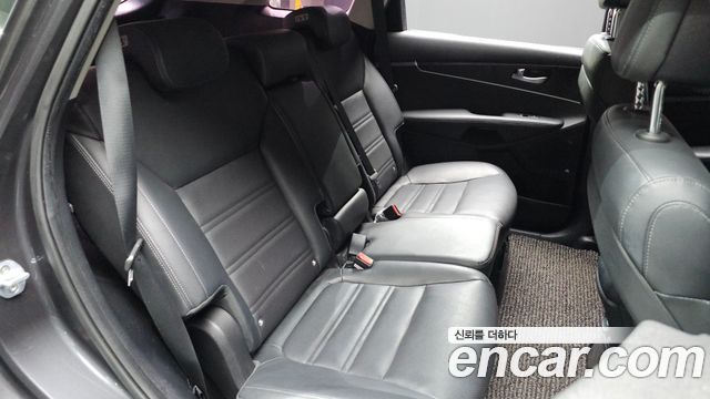 Kia Sorento 2016 — photo 17