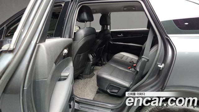 Kia Sorento 2016 — photo 23