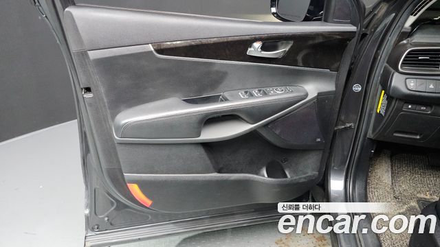 Kia Sorento 2016 — photo 14