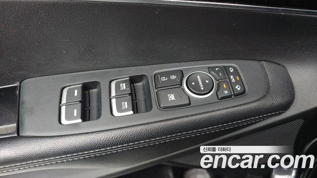 Kia Sorento 2016 — photo 28