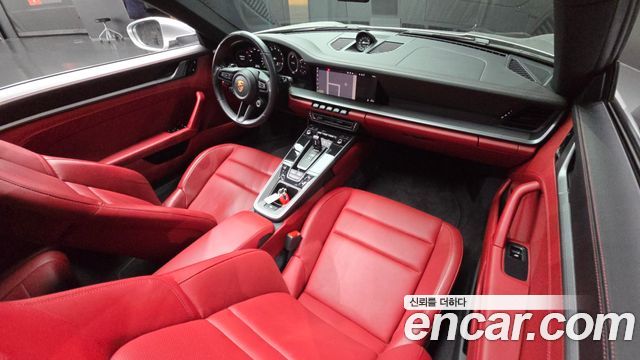 Porsche 911 2020 — photo 10