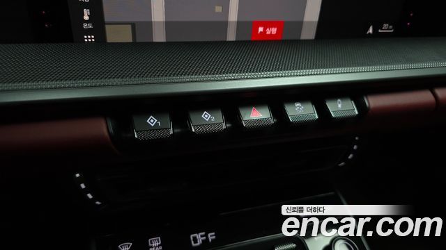 Porsche 911 2020 — photo 24