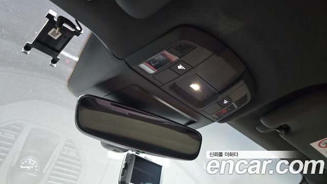 Porsche 911 2020 — photo 26