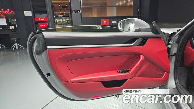 Porsche 911 2020 — photo 14