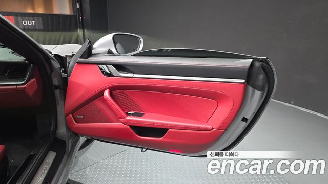 Porsche 911 2020 — photo 15