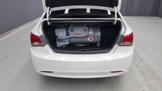 Hyundai Sonata 2014 — photo 12