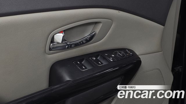 Kia Canival 2017 — photo 29