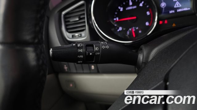 Kia Canival 2017 — photo 30