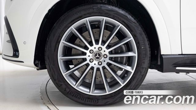 Mercedes-Benz GLE-Class 2026 — photo 5