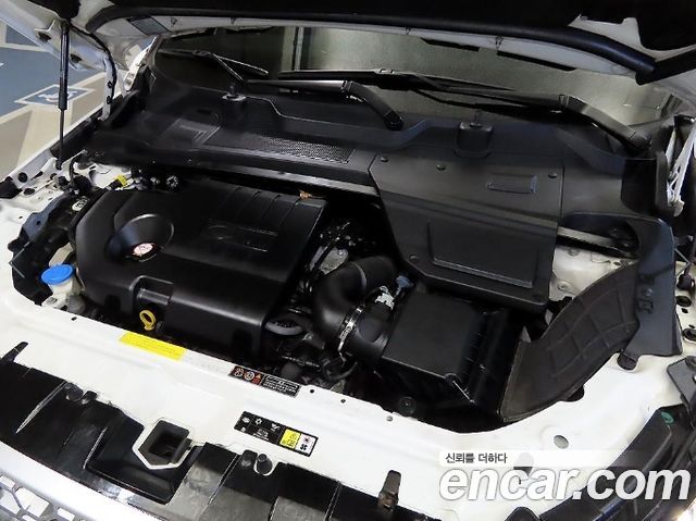 Land Rover Discovery Sport 2017 — photo 19