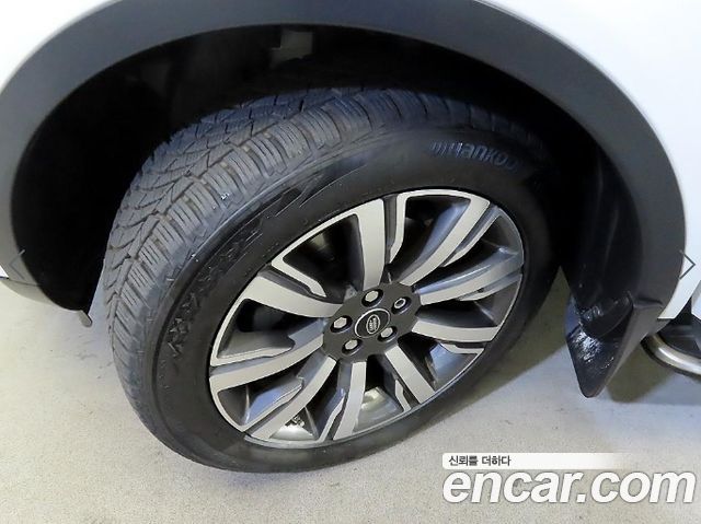 Land Rover Discovery Sport 2017 — photo 20