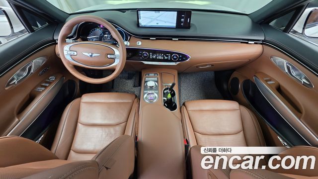 Genesis GV70 2023 — photo 10