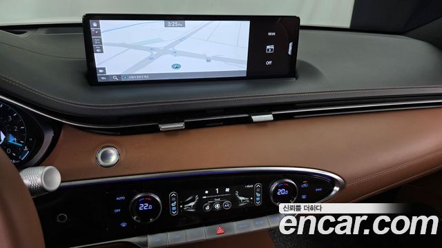 Genesis GV70 2023 — photo 19