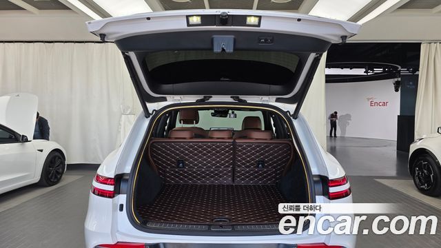 Genesis GV70 2023 — photo 26