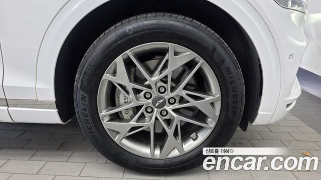 Genesis GV70 2023 — photo 7