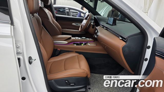 Genesis GV70 2023 — photo 16