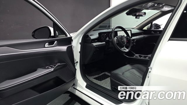 Kia K5 2026 — photo 13