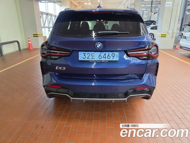 BMW iX3 2023 — photo 2