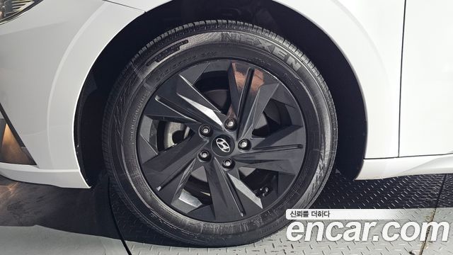 Hyundai AVANTE 2023 — photo 5