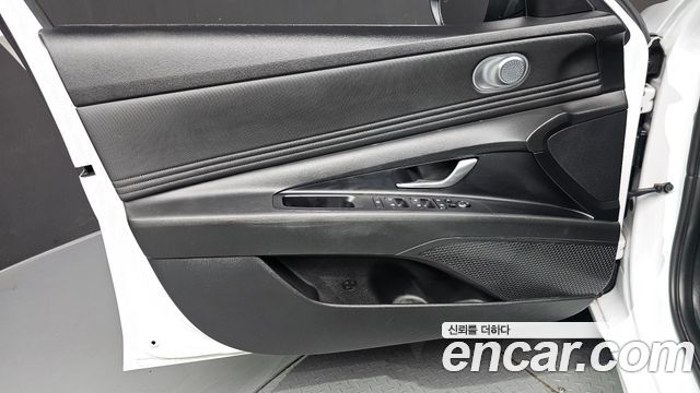 Hyundai AVANTE 2023 — photo 14