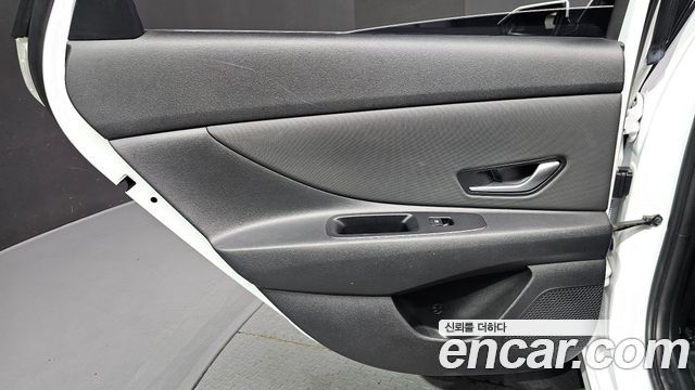 Hyundai AVANTE 2023 — photo 15