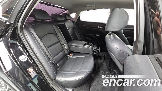 Kia K7 2018 — photo 17