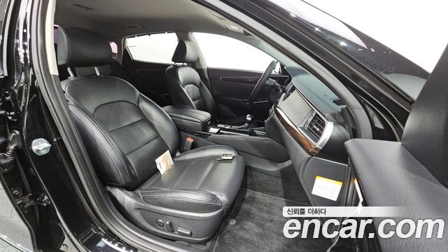 Kia K7 2018 — photo 16