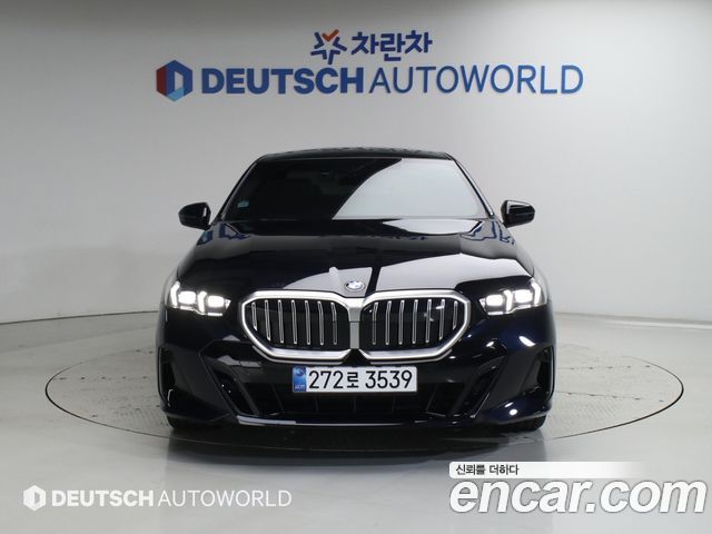BMW 5-Series 2026 — photo 3