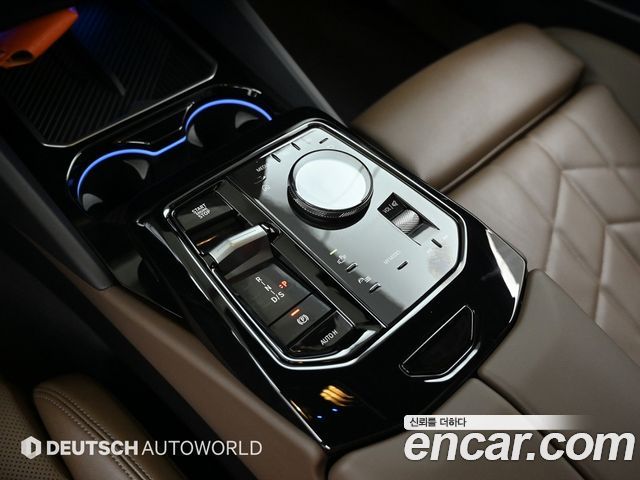 BMW 5-Series 2026 — photo 9