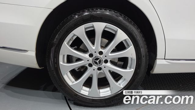 Mercedes-Benz E-Class 2019 — photo 5