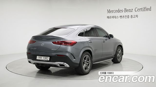 Mercedes-Benz GLE-Class 2026 — photo 2