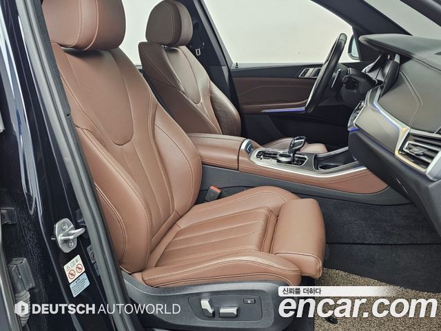 BMW X5 2022 — photo 10