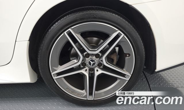 Mercedes-Benz CLS-Class 2019 — photo 7