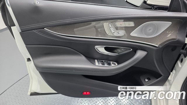 Mercedes-Benz CLS-Class 2019 — photo 14