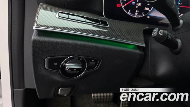 Mercedes-Benz CLS-Class 2019 — photo 28