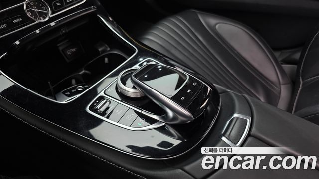 Mercedes-Benz CLS-Class 2019 — photo 29